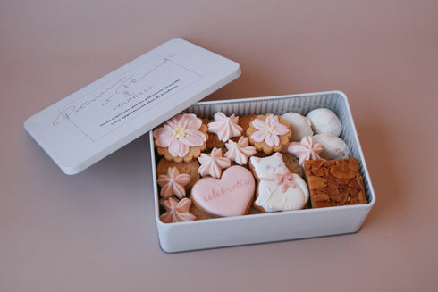 さくらのクッキー缶 プリュねこ