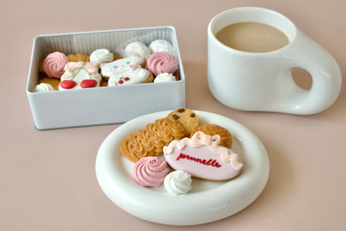 1st Anniversary クッキー缶