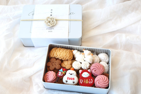 お正月のプレミアムクッキー缶