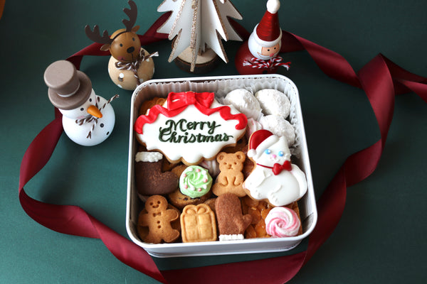 ねこのChristmasプレミアムクッキー缶