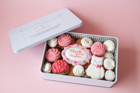 母の日のプレミアムクッキー缶