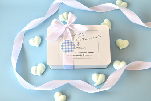 ホワイトデーのプレミアムクッキー缶