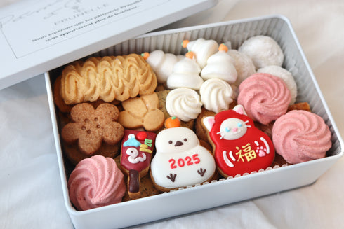 お正月のプレミアムクッキー缶