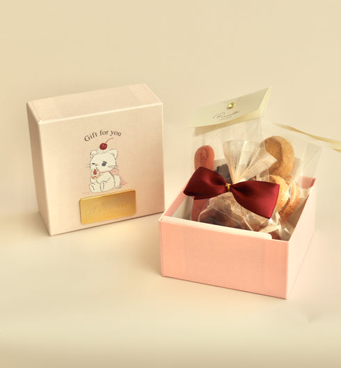 NAPPYコラボ ねこギフト BOX(焼菓子&チョコレートの詰め合わせ)