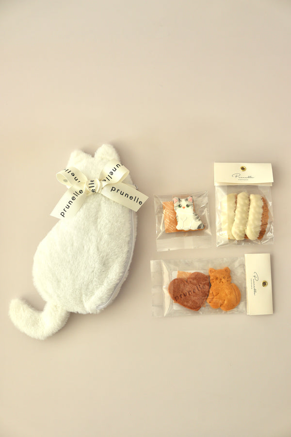 もふもふキャット白(白キジトラ入り)