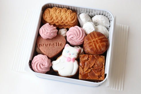 プリュねこクッキー缶