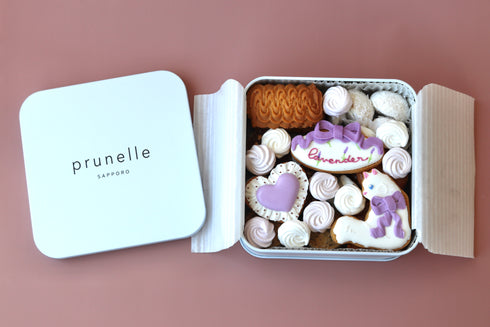 ラベンダーのプレミアムクッキー缶