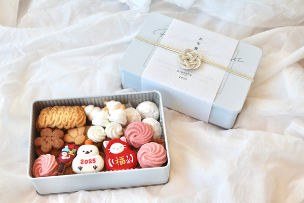 お正月のプレミアムクッキー缶