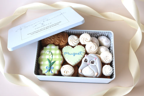 スズランのクッキー缶 エゾモモンガ